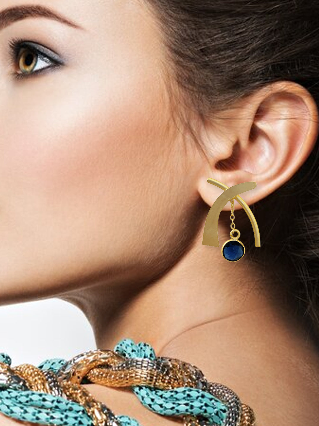 THE CAIM EARRINGS