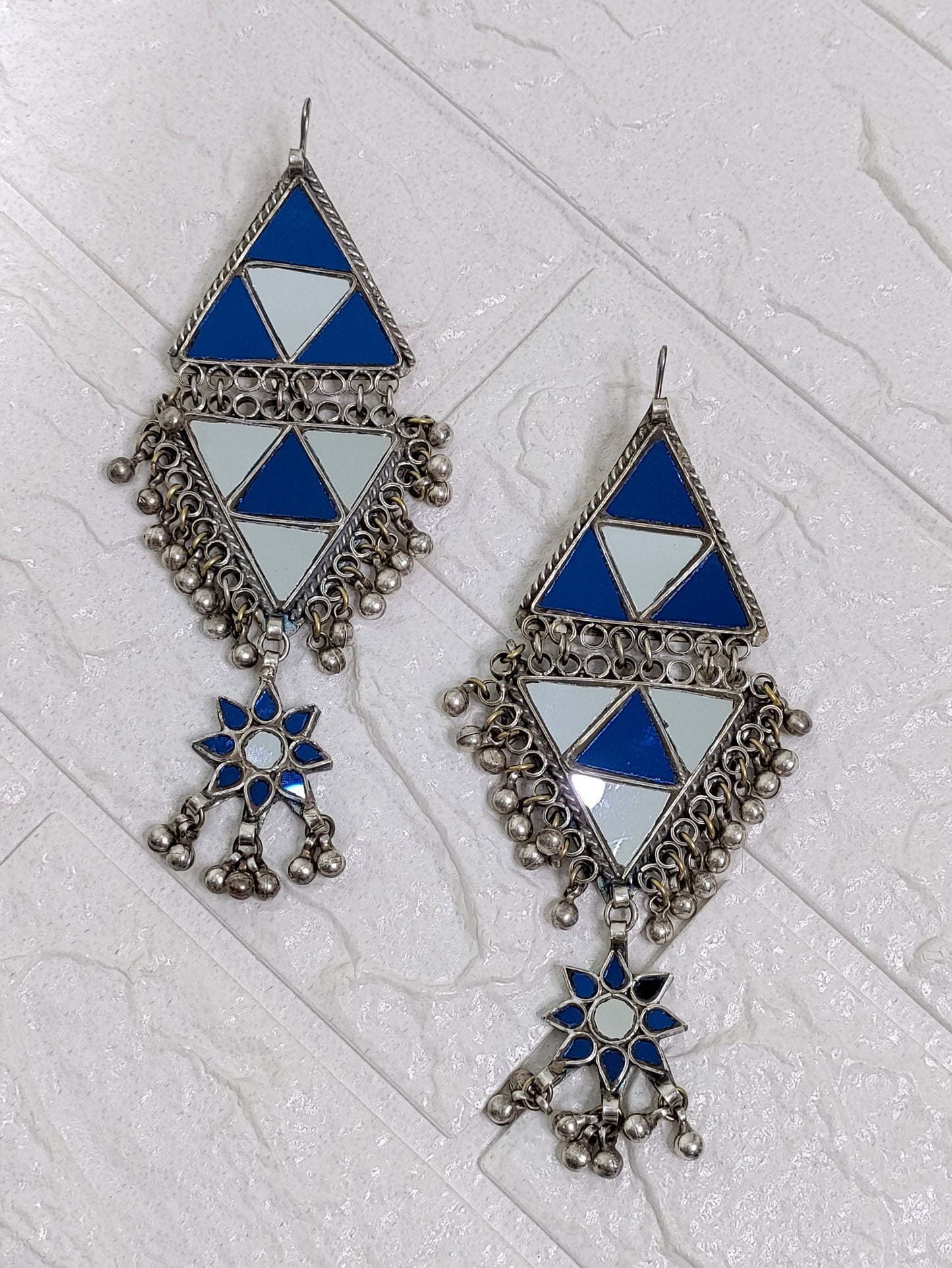 IKRA GLASS EARRINGS