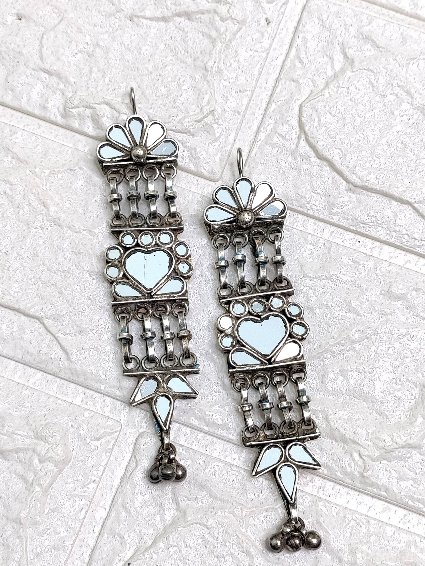 JANNAT AFGHANI GLASS EARRING