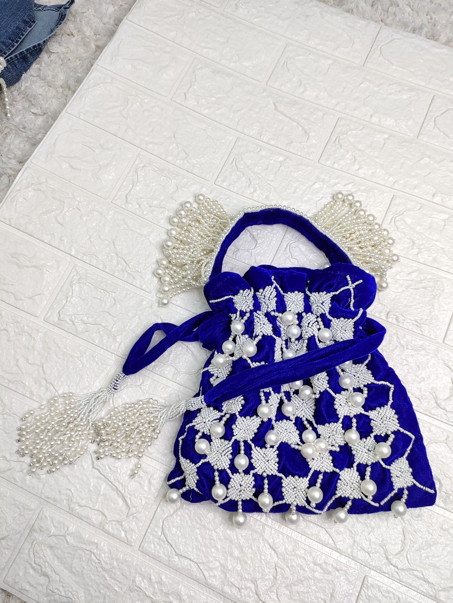 Amna Embroidered Potli