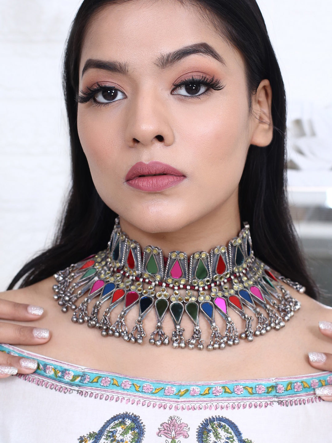 ZUBEDA GLASS CHOKER