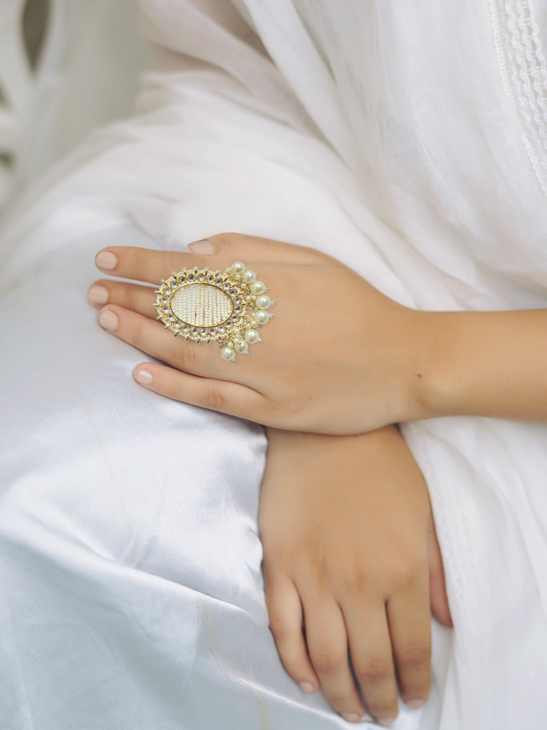 Mahnur Ring