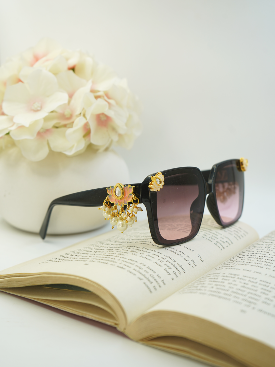 NAKHRA SUNGLASSES