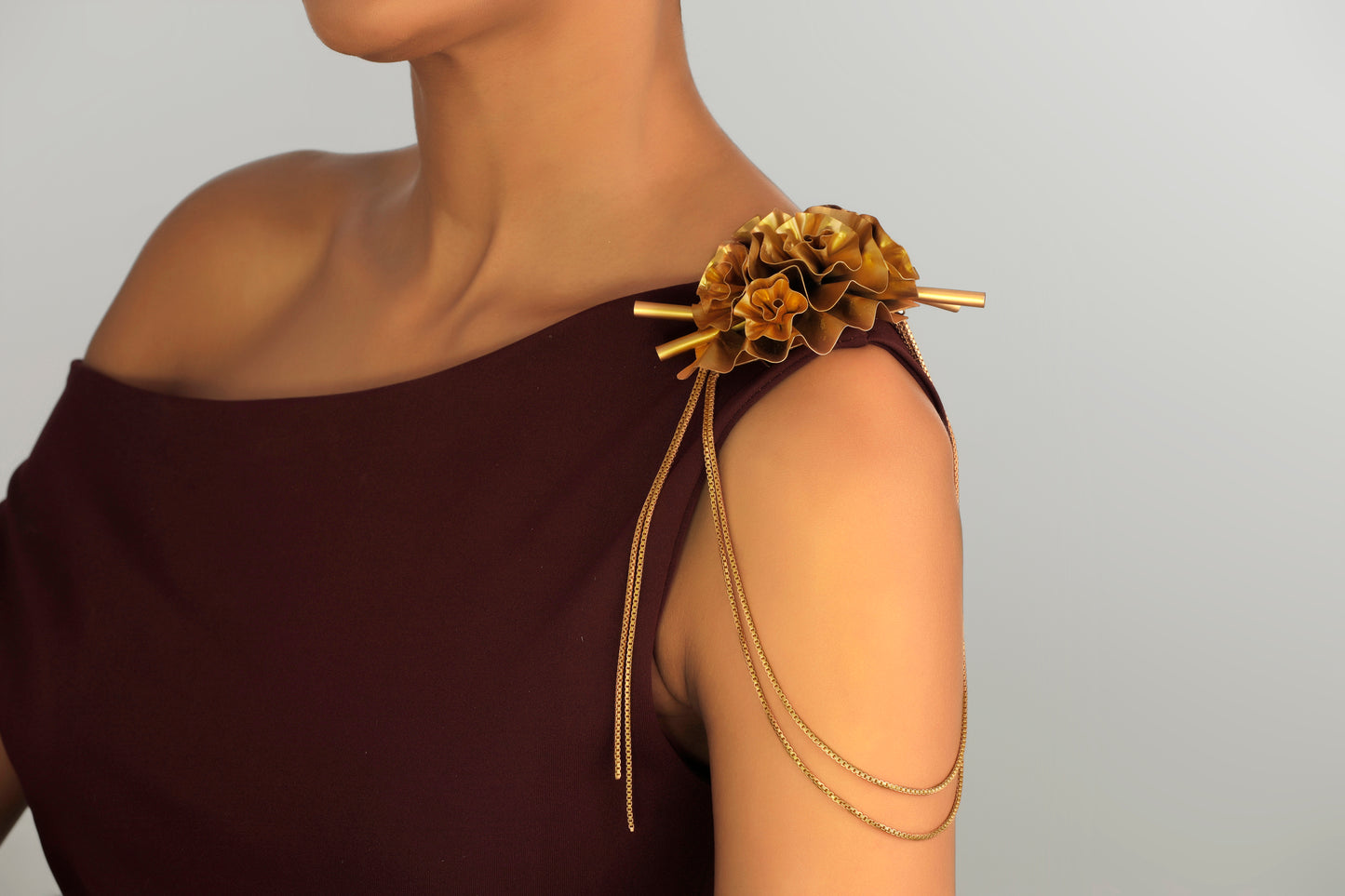 Dazzle Shoulder Accesory