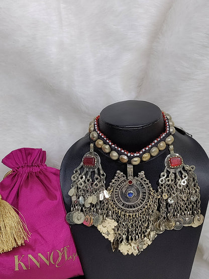 Araasa afghan choker