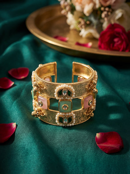 SAHAR HANDCUFF